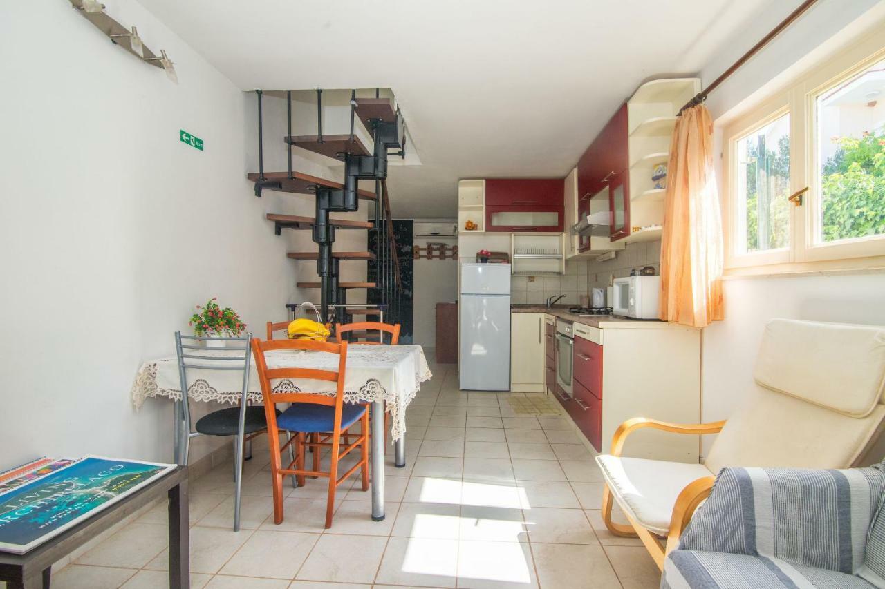 Apartment Josipa Vinišće Extérieur photo